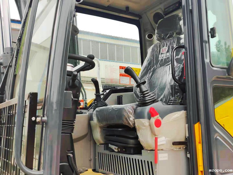 mzopsBD95W-9B轮式抓木机 mzops新款95抓木机驾驶室