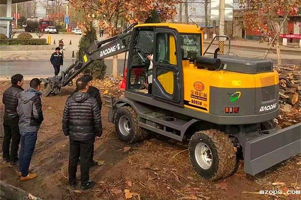 mzopsBD95轮式抓木机