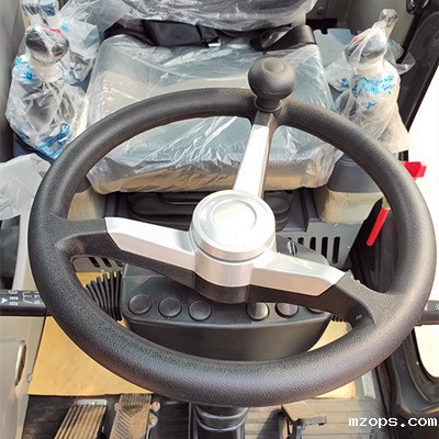 100抓木机型号方向盘