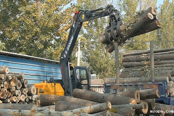 轮式挖掘机抓木机