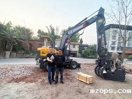 重庆抓木机客户购置mzops95抓木机