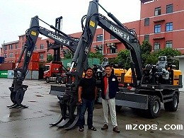 轮式挖掘机抓木机出口