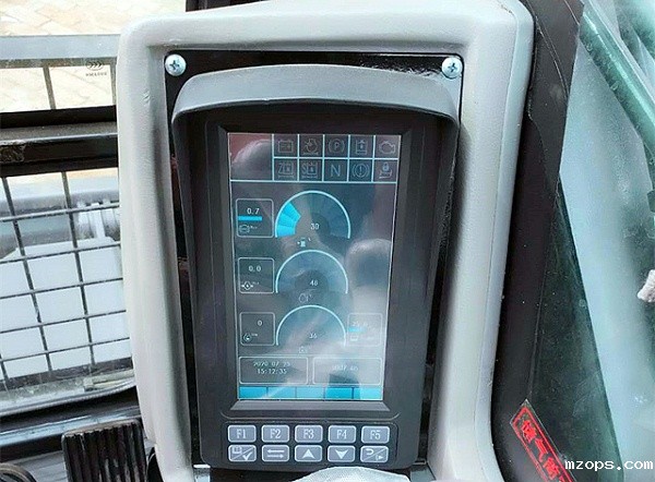 mzops95S型号轮式抓木机