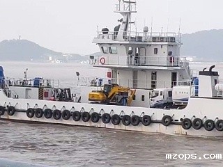 小型抓木机码头交货时如何进行的