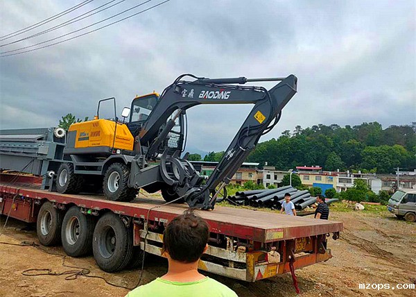 mzops95抓木机到达宜春