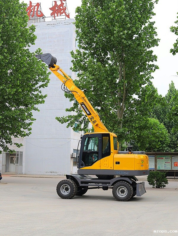 mzopsBD80W轮式挖掘机厂家