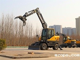 mzopsBD95W-9B轮式抓木机