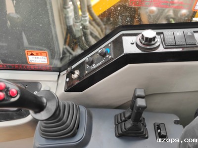 mzops抓木机图片