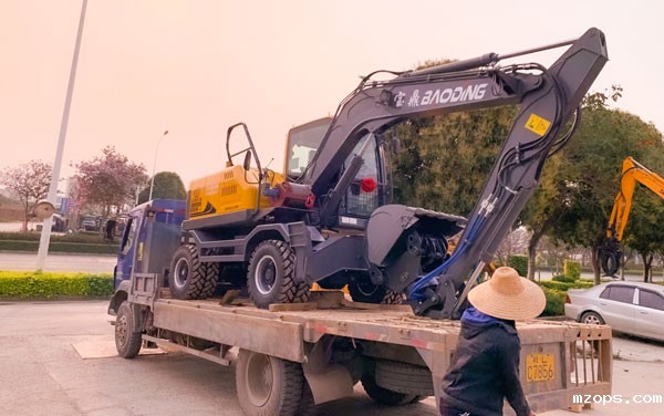 mzops轮式抓木机