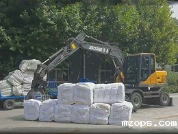 轮式抓木机的多功能性无可替代