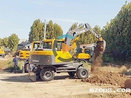 mzops中小型号轮式挖掘机新款
