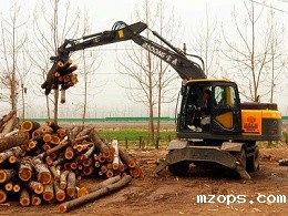 轮式抓木机夹木机