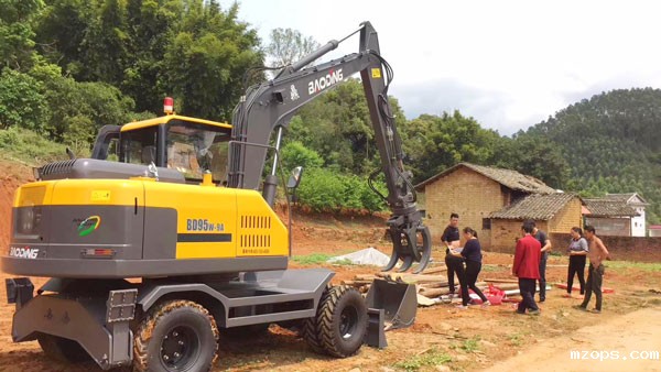 mzops抓木机客户接车