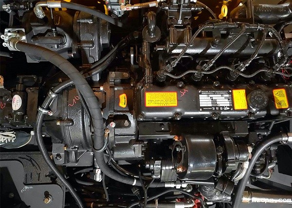 抓木机搭载62.5千瓦新动力