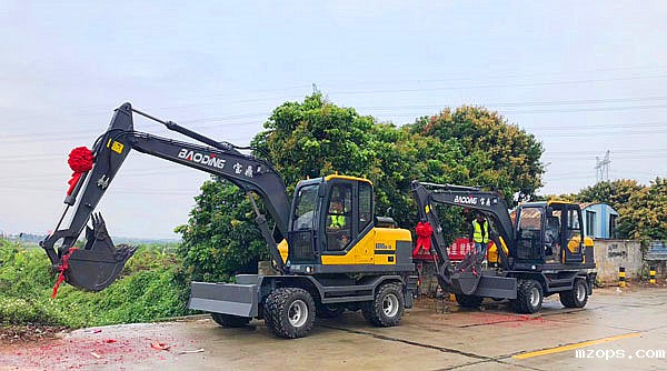 BD95W轮式挖掘机型号