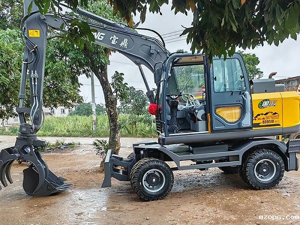 mzops95-9GS轮式抓木机