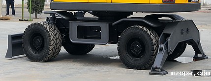 95抓木机下盘承载能力强