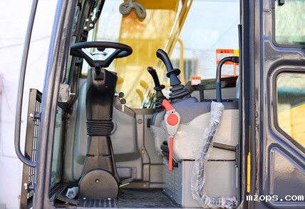 新款抓木机图片 新款抓木机图片