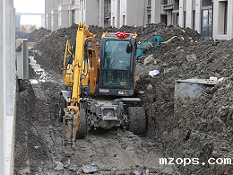 轮式挖掘机破碎锤使用技巧有哪些？