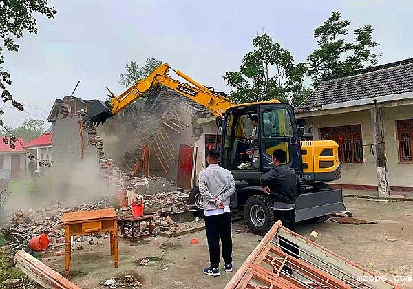 mzops液压轮式挖掘机施工