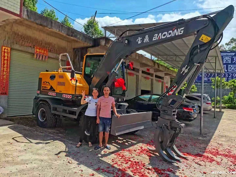广西钦州抓木机销售周老板mzops交机