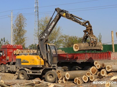 河南抓木机市场装卸装车工况推荐BD95W轮式抓木机型号