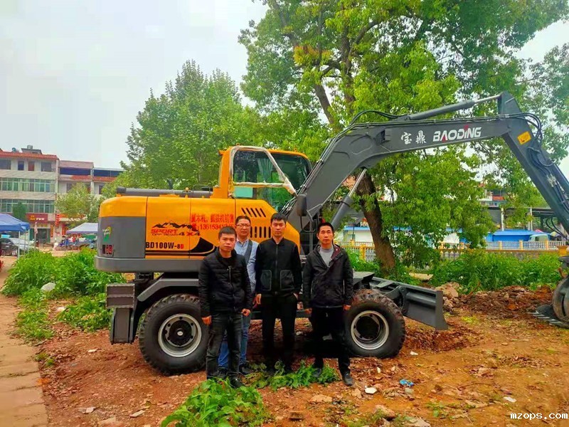 mzops抓木机江西吉安客户购置BD100抓木机型号