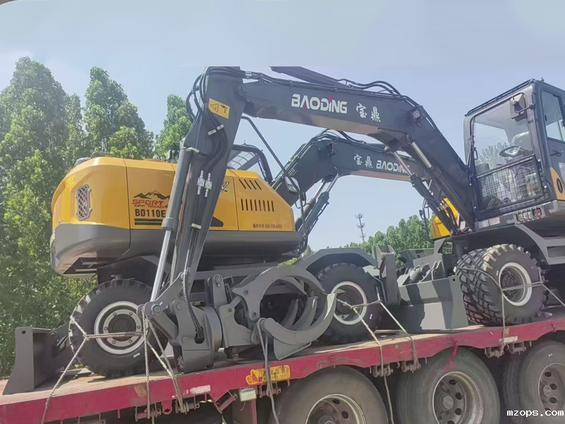 mzops机械多台抓木机齐发，助力客户高效作业