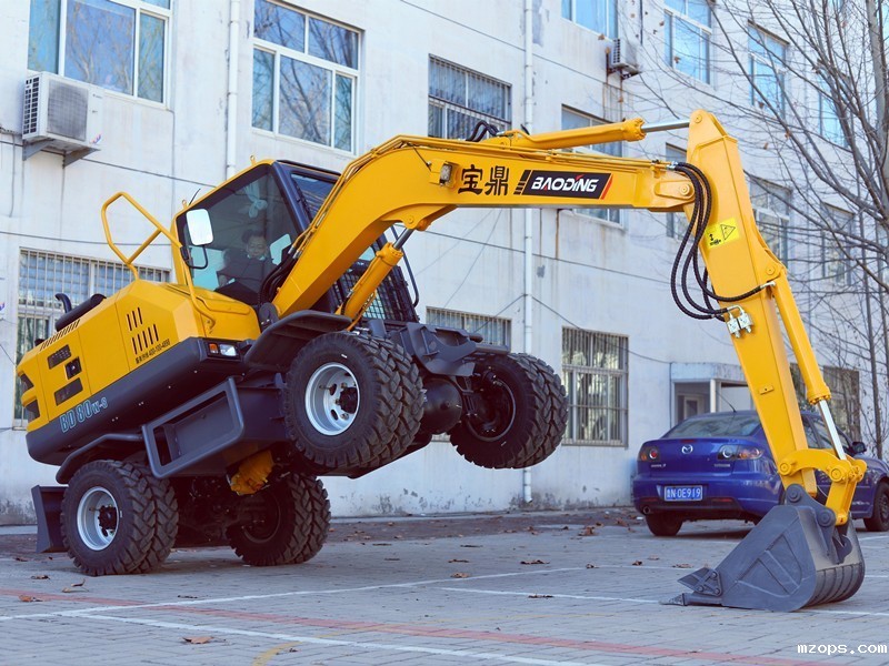 山东轮式挖掘机厂家-18luck平台厂家介绍-招商加盟