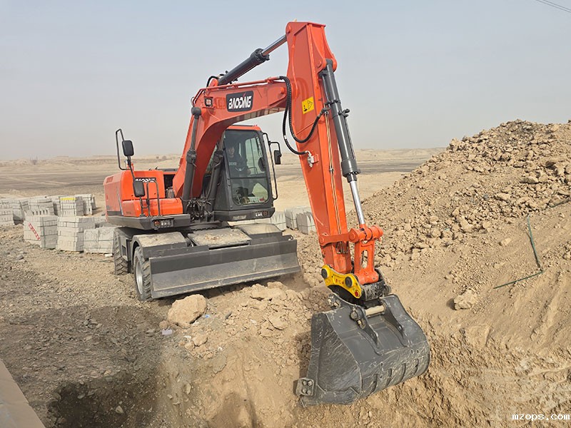 mzops挖掘机厂家教你如何挑选设备