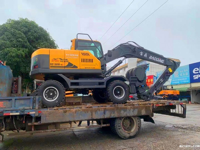 广西抓木机mzops厂家销售网点“淡季不淡”咨询新款抓木机客户到店试车