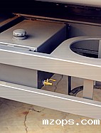 备用储液箱黄油桶架