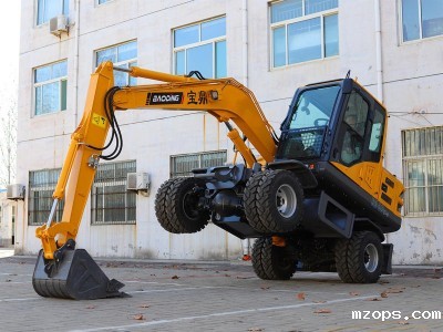 小型轮式挖掘机多少钱？