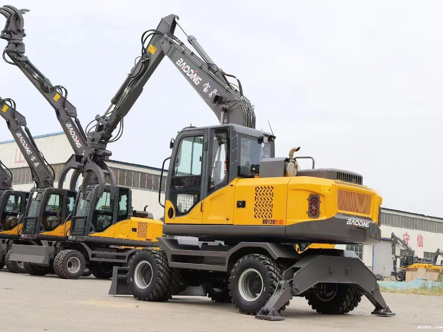 mzops轮式抓木机在造纸厂的利用