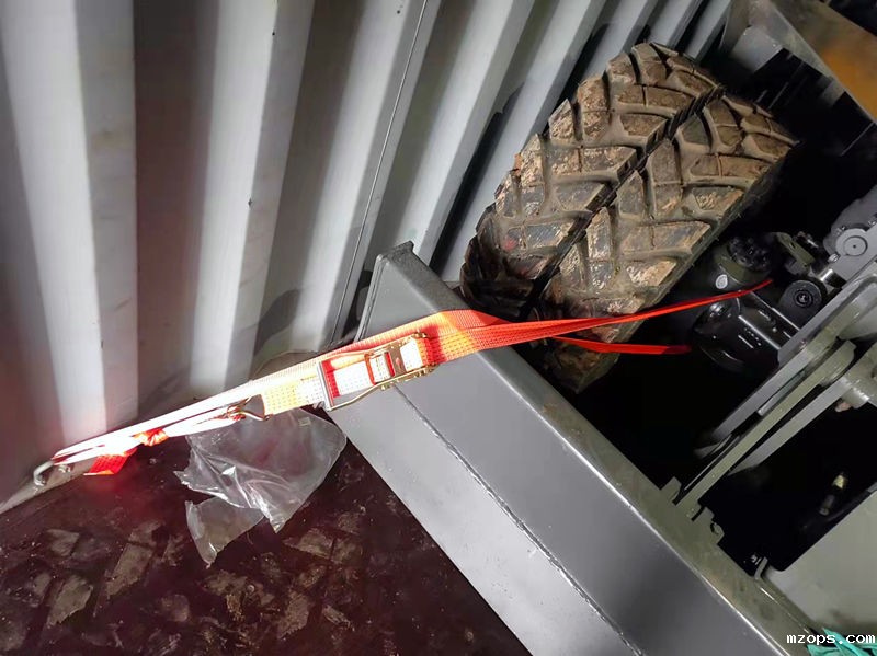 出口轮式挖掘机