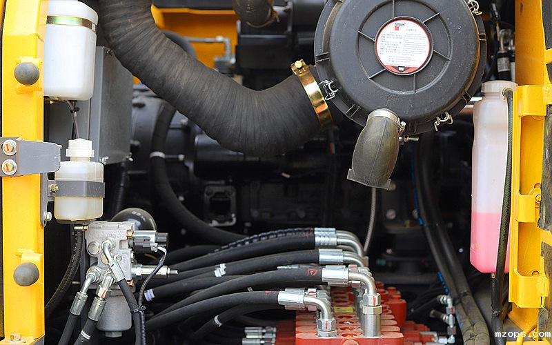 mzops105轮式抓木机