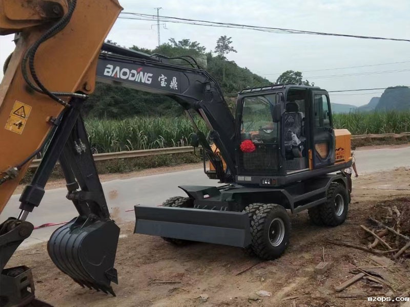 基建发力！轮式挖掘机销量连续增长！
