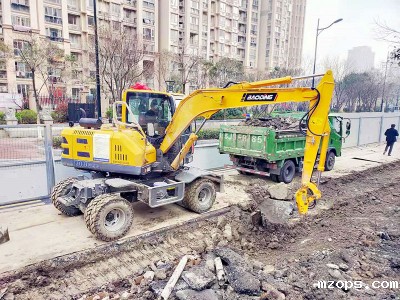 mzopsBD80W液压行走小型轮式挖掘机